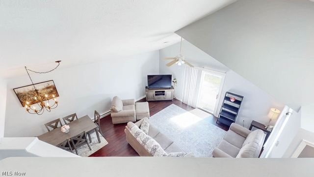 566 Hilltop Terrace, Tallmadge, OH 44278