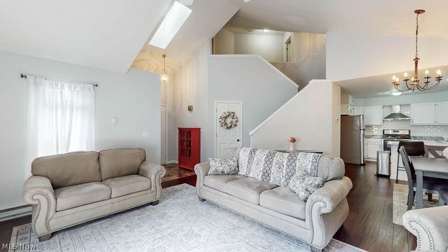 566 Hilltop Terrace, Tallmadge, OH 44278
