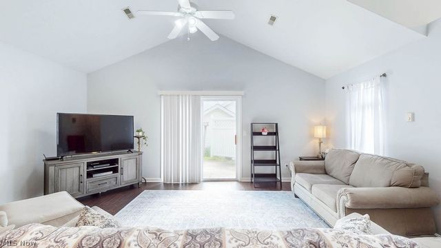 566 Hilltop Terrace, Tallmadge, OH 44278