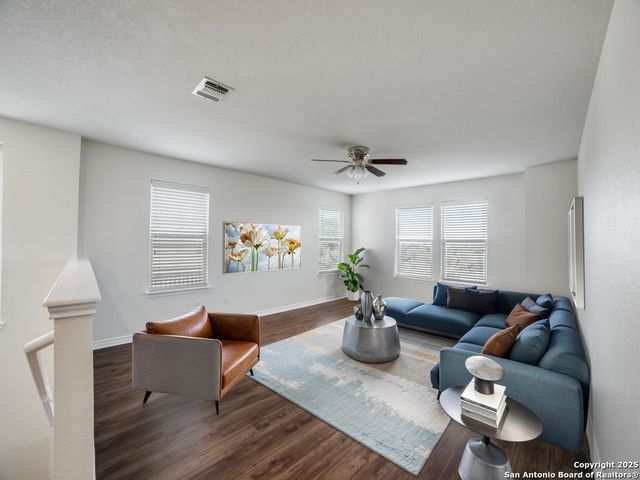 1306 Hummingbird, San Antonio, TX 78245