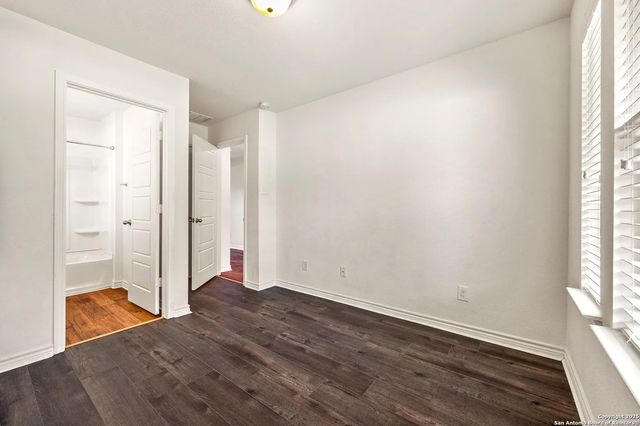 1306 Hummingbird, San Antonio, TX 78245