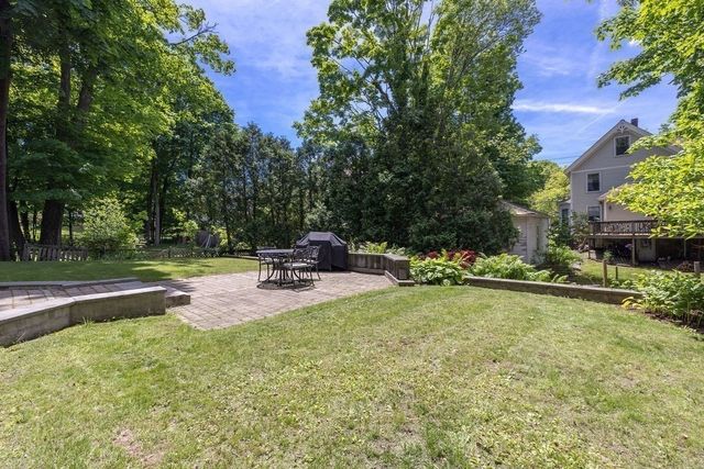 9 Spring Hill Road, Boston, MA 02136