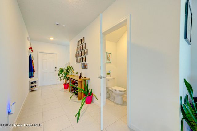 712 Papillon Street SW, Palm Bay, FL 32908