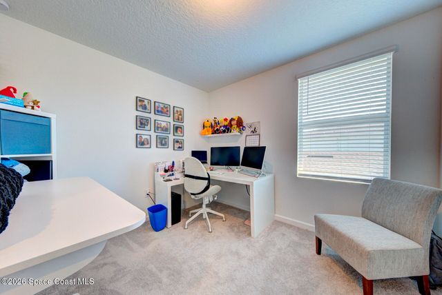 712 Papillon Street SW, Palm Bay, FL 32908
