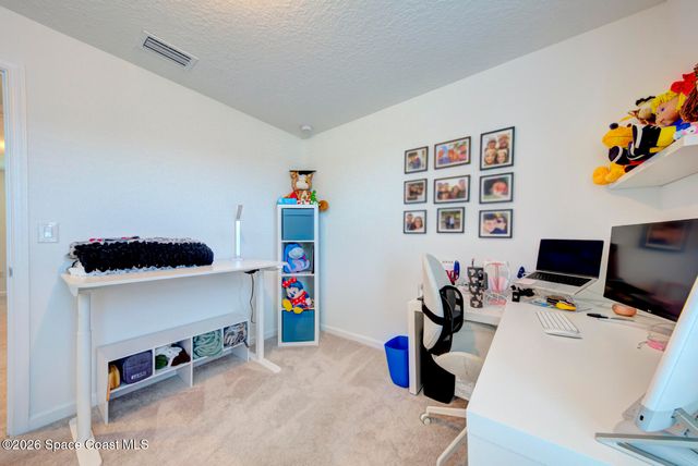 712 Papillon Street SW, Palm Bay, FL 32908