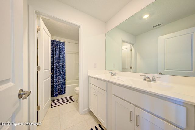 712 Papillon Street SW, Palm Bay, FL 32908