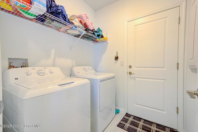 712 Papillon Street SW, Palm Bay, FL 32908