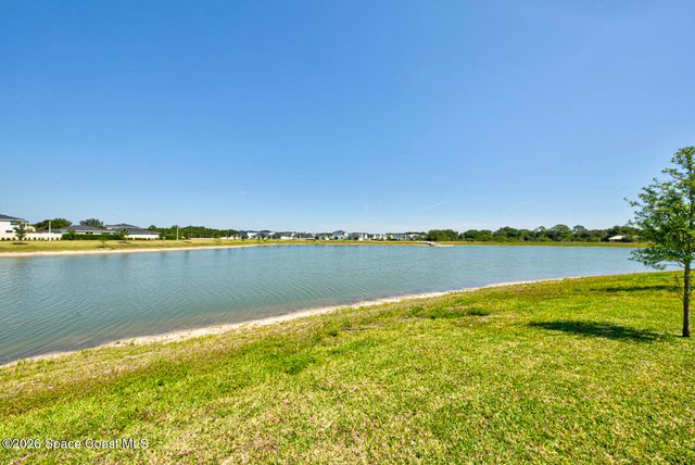 712 Papillon Street SW, Palm Bay, FL 32908