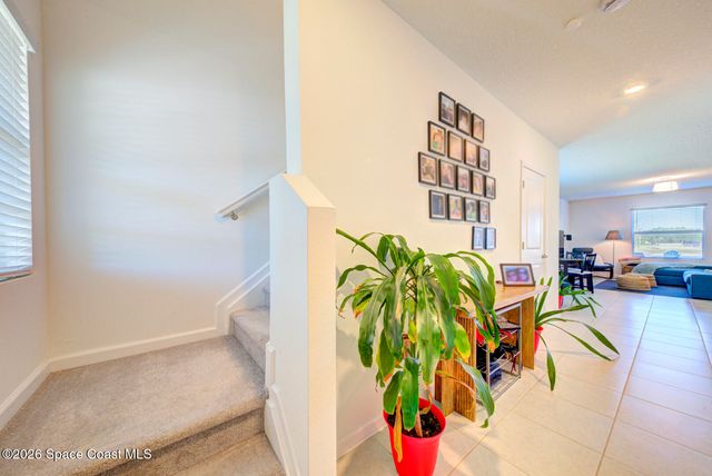 712 Papillon Street SW, Palm Bay, FL 32908