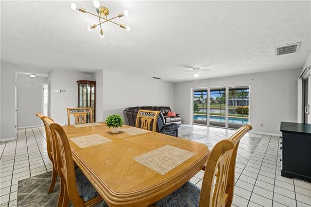 4402 SE 1st PL, Cape Coral, FL 33904