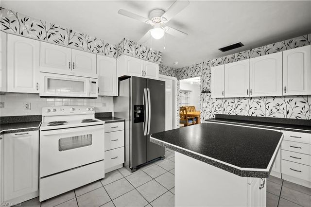 4402 SE 1st PL, Cape Coral, FL 33904