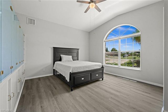 4402 SE 1st PL, Cape Coral, FL 33904