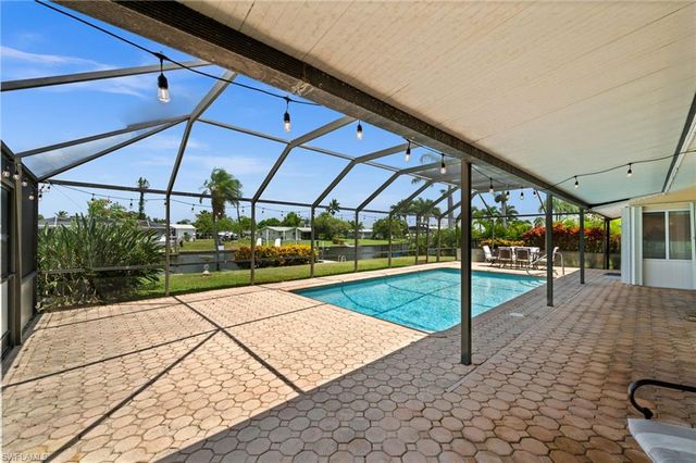 4402 SE 1st PL, Cape Coral, FL 33904