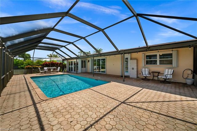 4402 SE 1st PL, Cape Coral, FL 33904