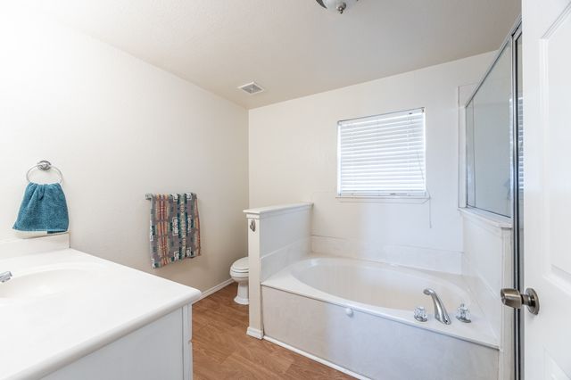 9517 County Road 419, Grandview, TX 76050