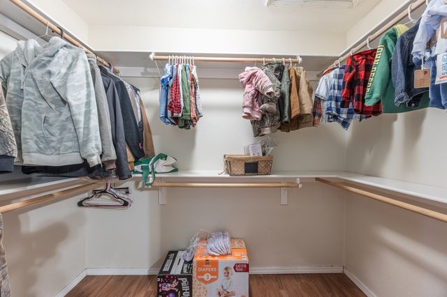 9517 County Road 419, Grandview, TX 76050