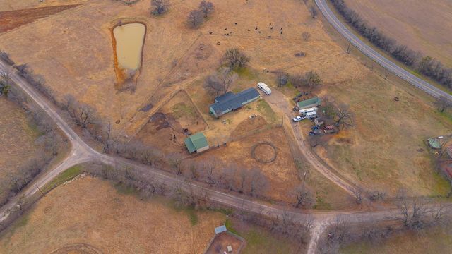 9517 County Road 419, Grandview, TX 76050