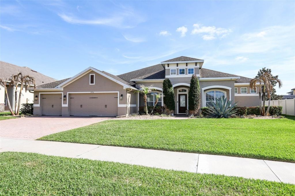 Image 1 of property listing at 3956 ISLE VISTA AVENUE, Belle Isle, FL 32812