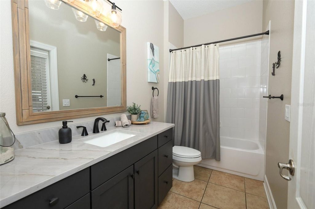 Image 31 of property listing at 3956 ISLE VISTA AVENUE, Belle Isle, FL 32812