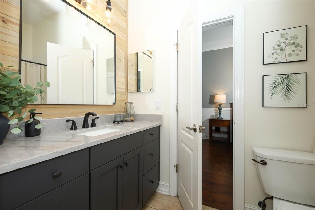 Image 37 of property listing at 3956 ISLE VISTA AVENUE, Belle Isle, FL 32812