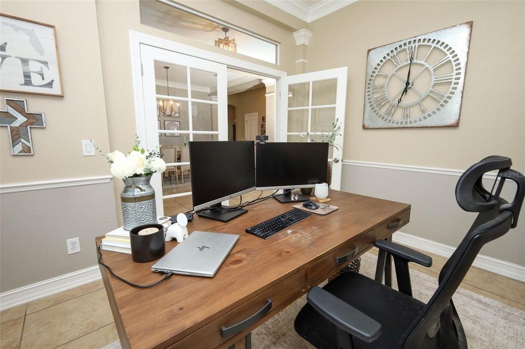 Image 7 of property listing at 3956 ISLE VISTA AVENUE, Belle Isle, FL 32812