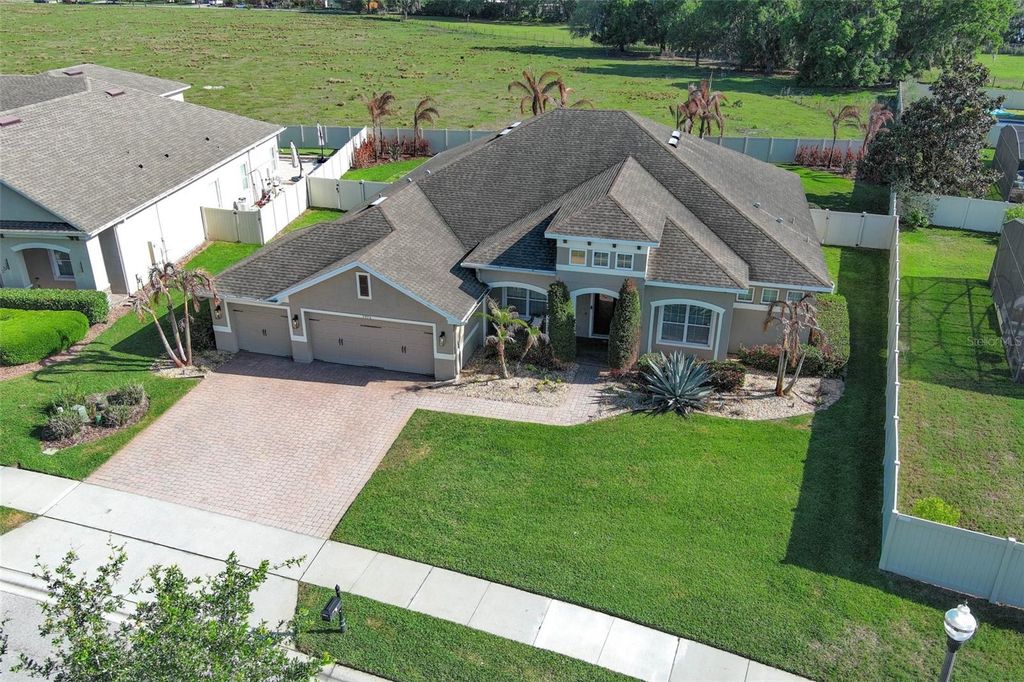 Image 62 of property listing at 3956 ISLE VISTA AVENUE, Belle Isle, FL 32812
