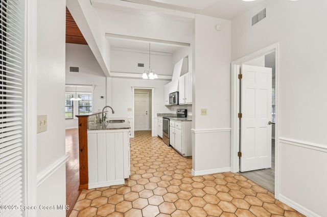 491 Seahorse Circle SE, Palm Bay, FL 32909