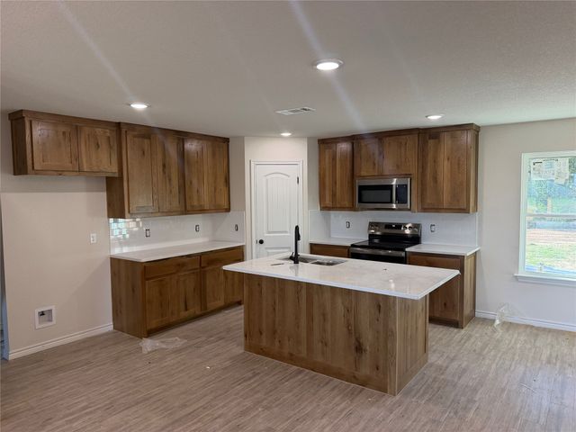 164 Altom Road, Springtown, TX 76082