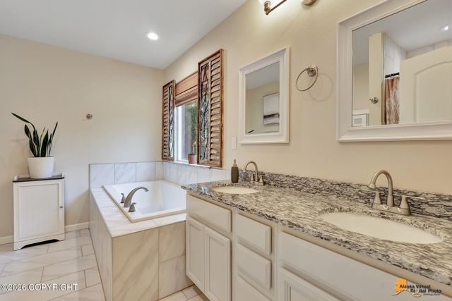 680 E Diamond Wood Way, Wasilla, AK 99654