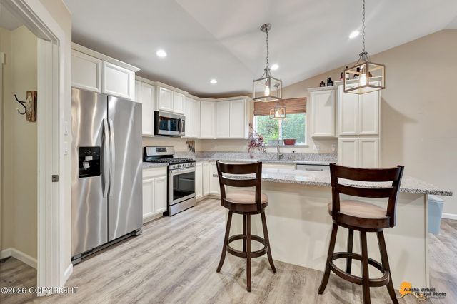 680 E Diamond Wood Way, Wasilla, AK 99654
