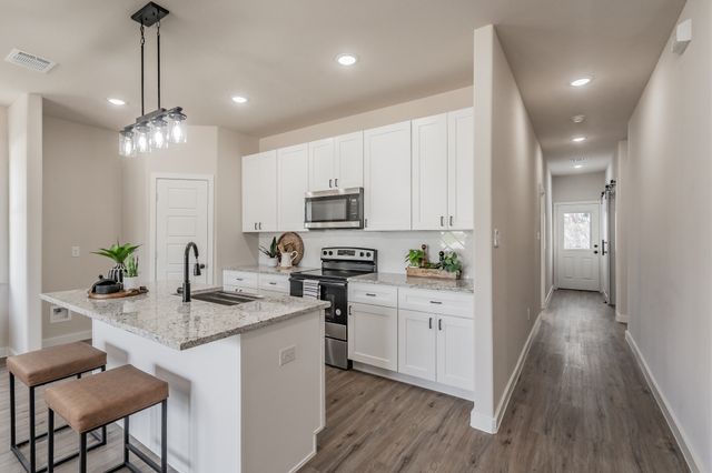 5622 Barkridge Drive, Granbury, TX 76048