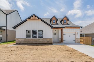 5622 Barkridge Drive, Granbury, TX 76048