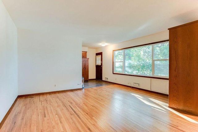 840 25th Avenue SE, Minneapolis, MN 55414
