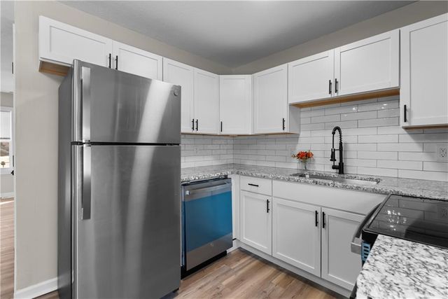 804 N 83rd Drive, Kansas City, KS 66112