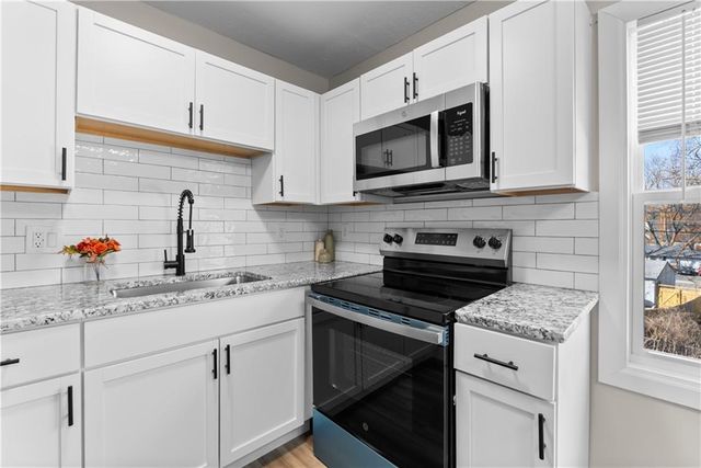 804 N 83rd Drive, Kansas City, KS 66112