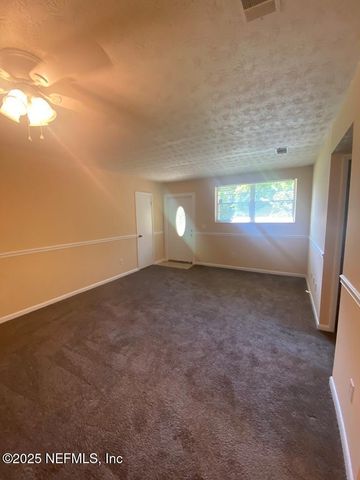 1130 FOUNTAIN Road, Jacksonville, FL 32205