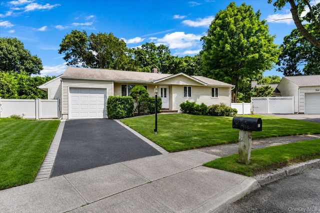 51 Longworth Avenue, Dix Hills, NY 11746