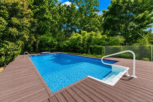 51 Longworth Avenue, Dix Hills, NY 11746