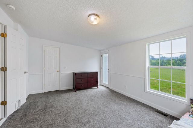 871 Kile Lake Road SE, Cleveland, TN 37323