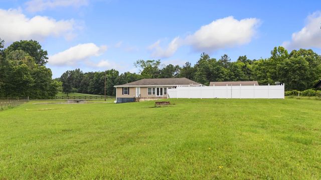 871 Kile Lake Road SE, Cleveland, TN 37323