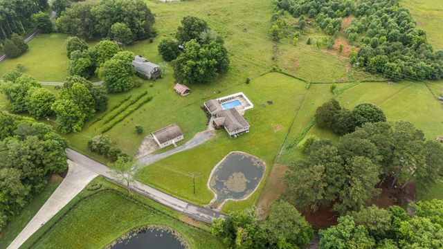 871 Kile Lake Road SE, Cleveland, TN 37323