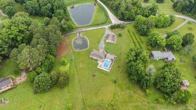 871 Kile Lake Road SE, Cleveland, TN 37323