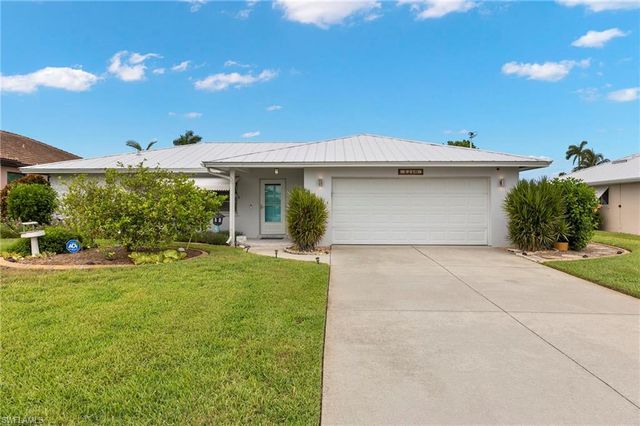 5240 SW 2nd PL, Cape Coral, FL 33914