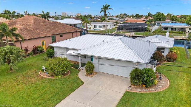 5240 SW 2nd PL, Cape Coral, FL 33914