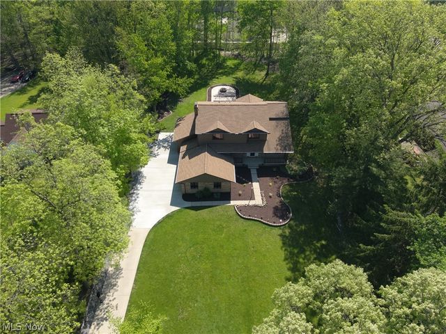 7447 McLELLAN Drive, Walton Hills, OH 44146