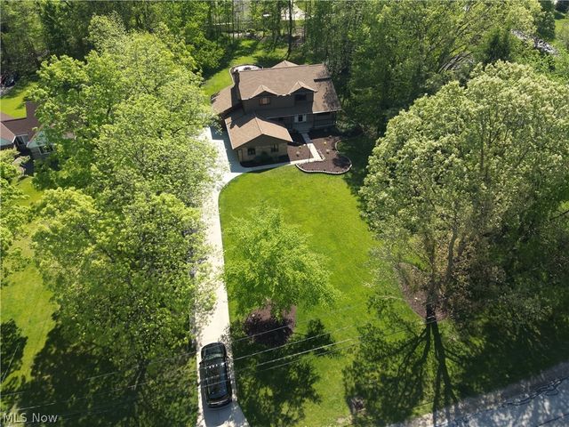 7447 McLELLAN Drive, Walton Hills, OH 44146