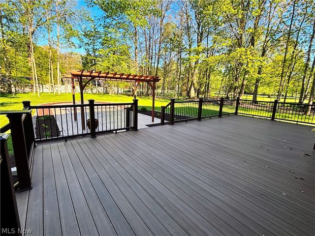 7447 McLELLAN Drive, Walton Hills, OH 44146
