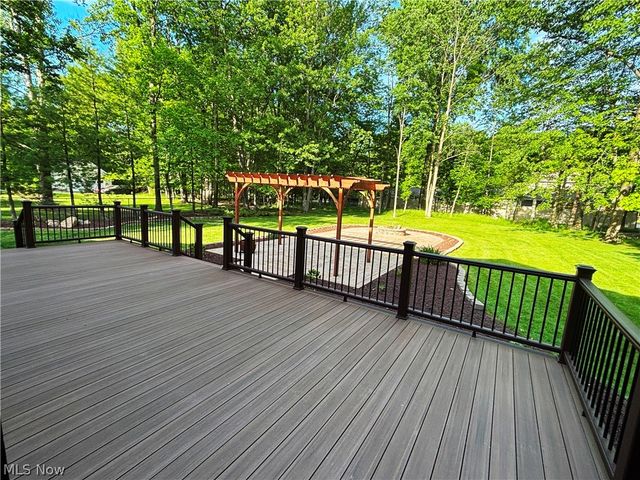 7447 McLELLAN Drive, Walton Hills, OH 44146