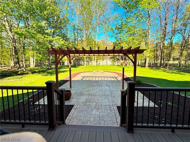 7447 McLELLAN Drive, Walton Hills, OH 44146