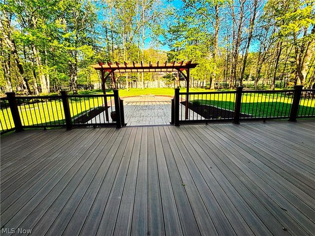 7447 McLELLAN Drive, Walton Hills, OH 44146